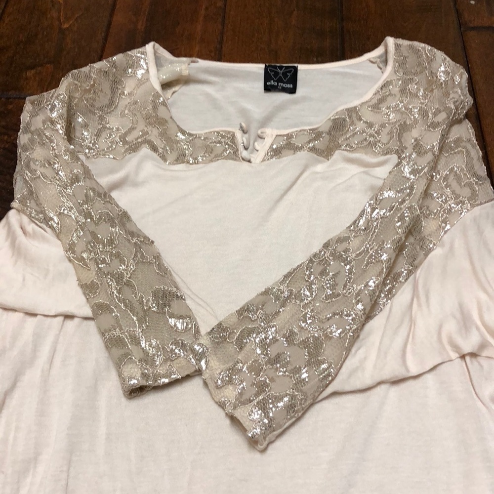 Ella moss metallic detail top - Picture 2 of 13